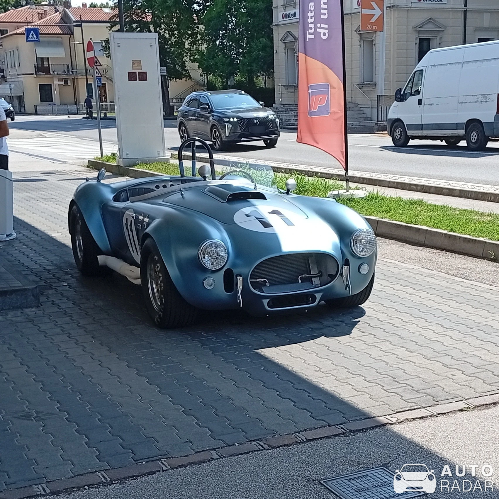 Shelby Cobra spotted in Ponte di Piave