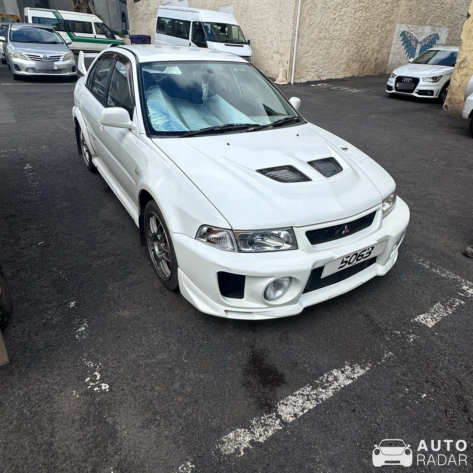 Mitsubishi Lancer Evolution V spotted in Jamestown