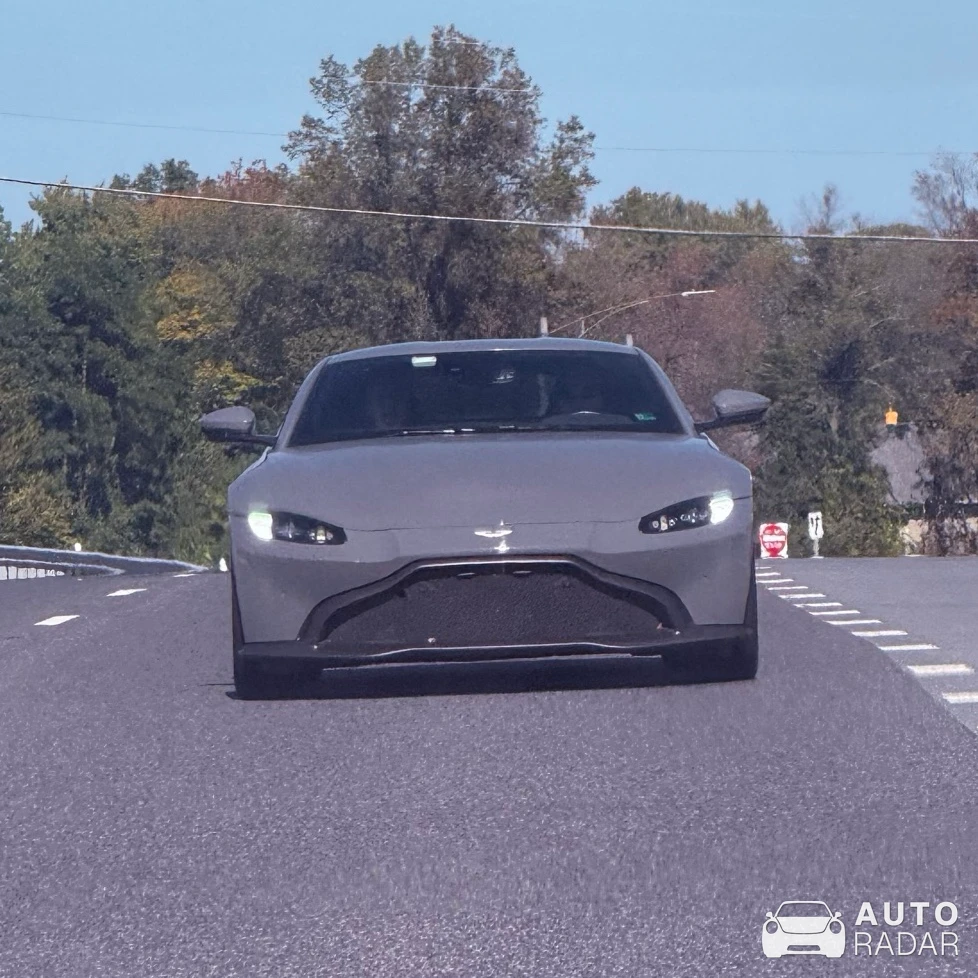Aston Martin V8 Vantage spotted in Clifton