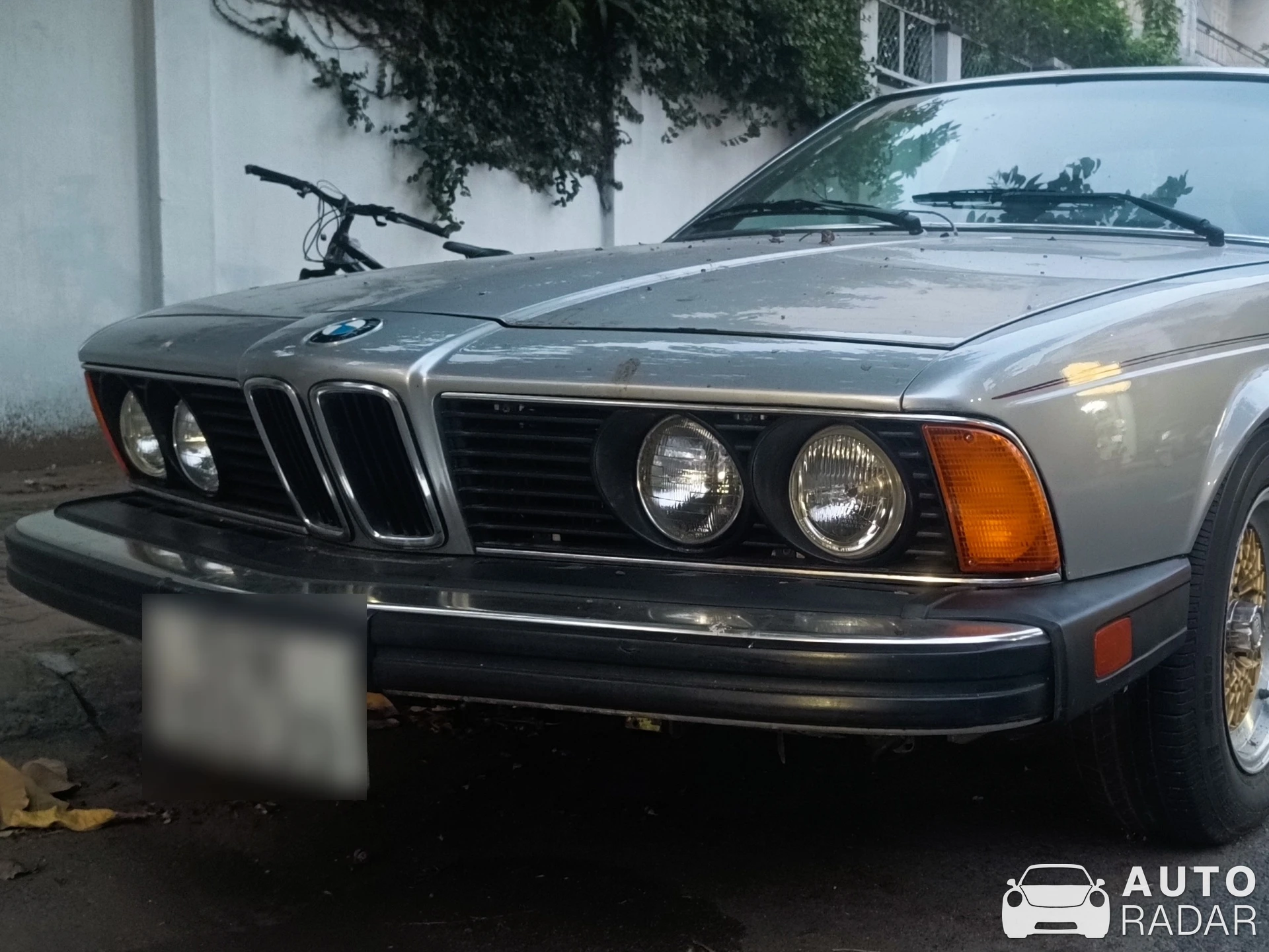 BMW 633 CSi E24 spotted in Ho Chi Minh City