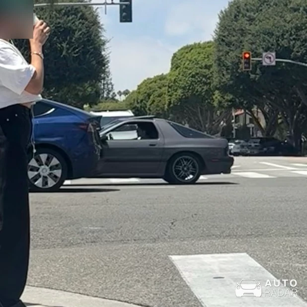 Mazda RX-7 FC3S spotted in Beverly Hills