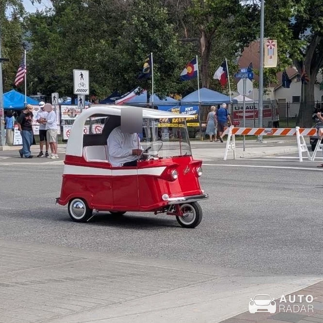 Taylor-Dunn Trident spotted in Penticton