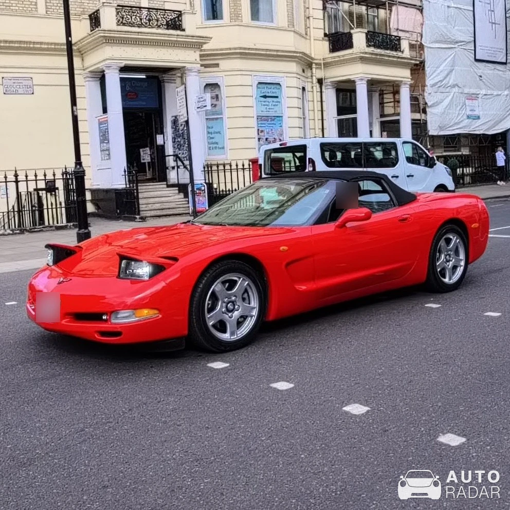Chevrolet Corvette C5 Convertible spotted in London