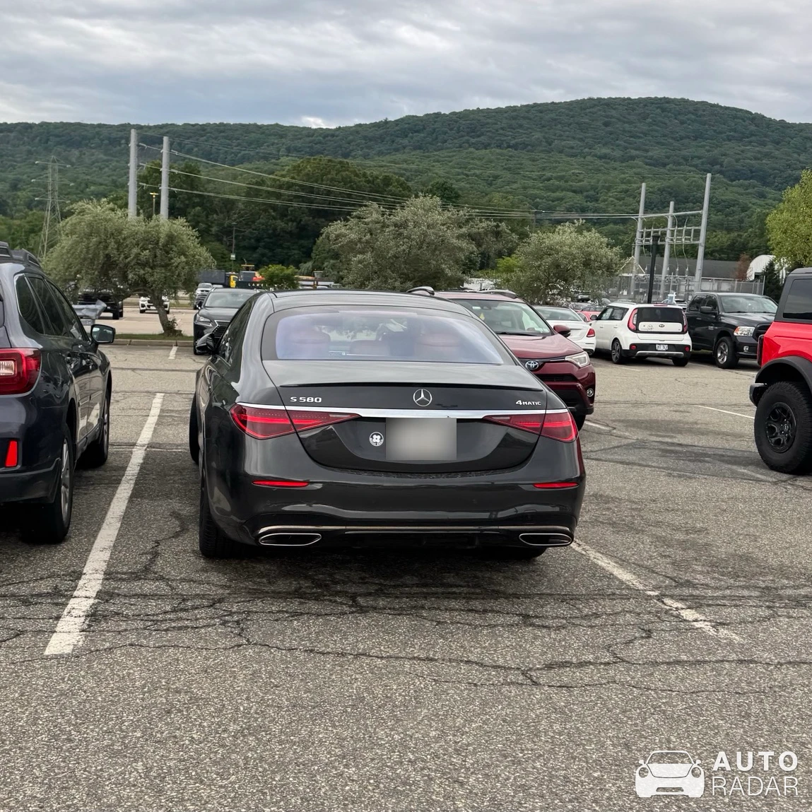 Mercedes-Benz S 580 X223 spotted in Tuxedo Park