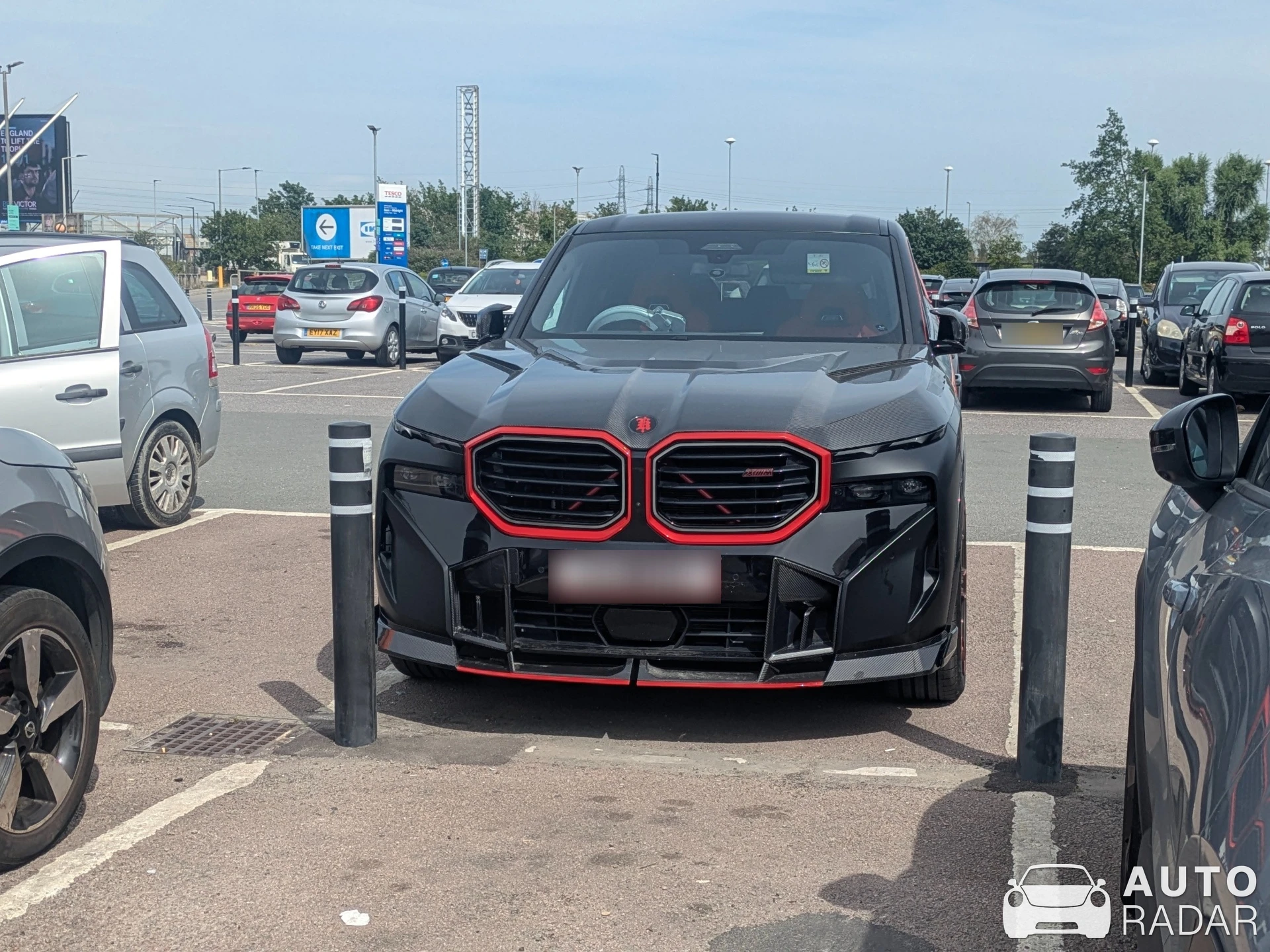 BMW XM G09 Label Red Larte Design spotted in London