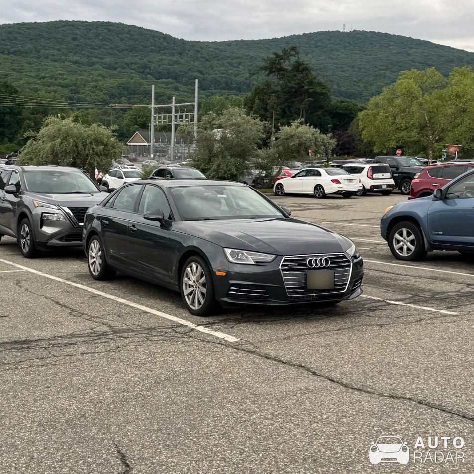 Audi A4 Sedan B9 spotted in Tuxedo Park