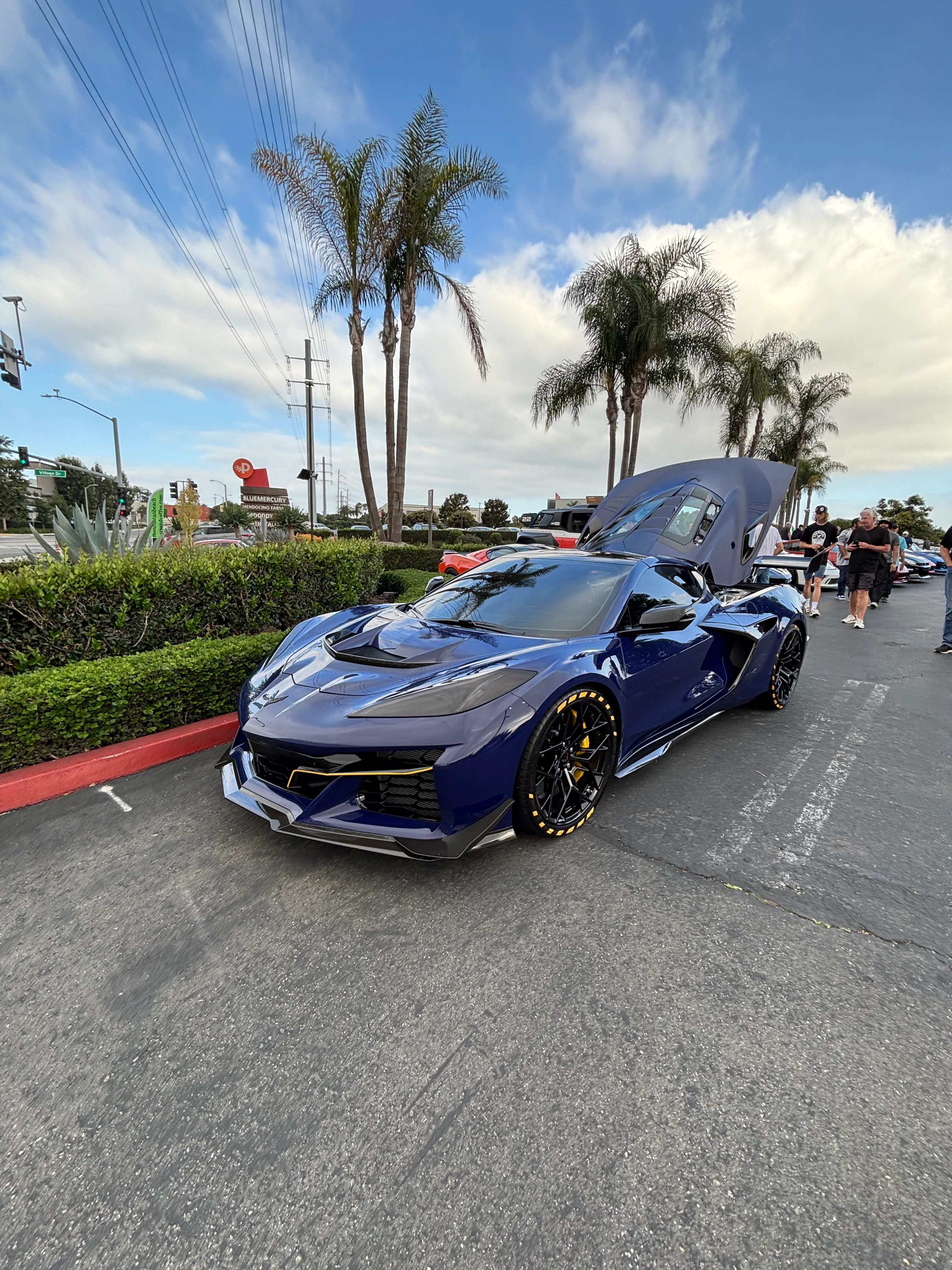 Chevrolet Corvette C8 ZR1 spotted in El Segundo