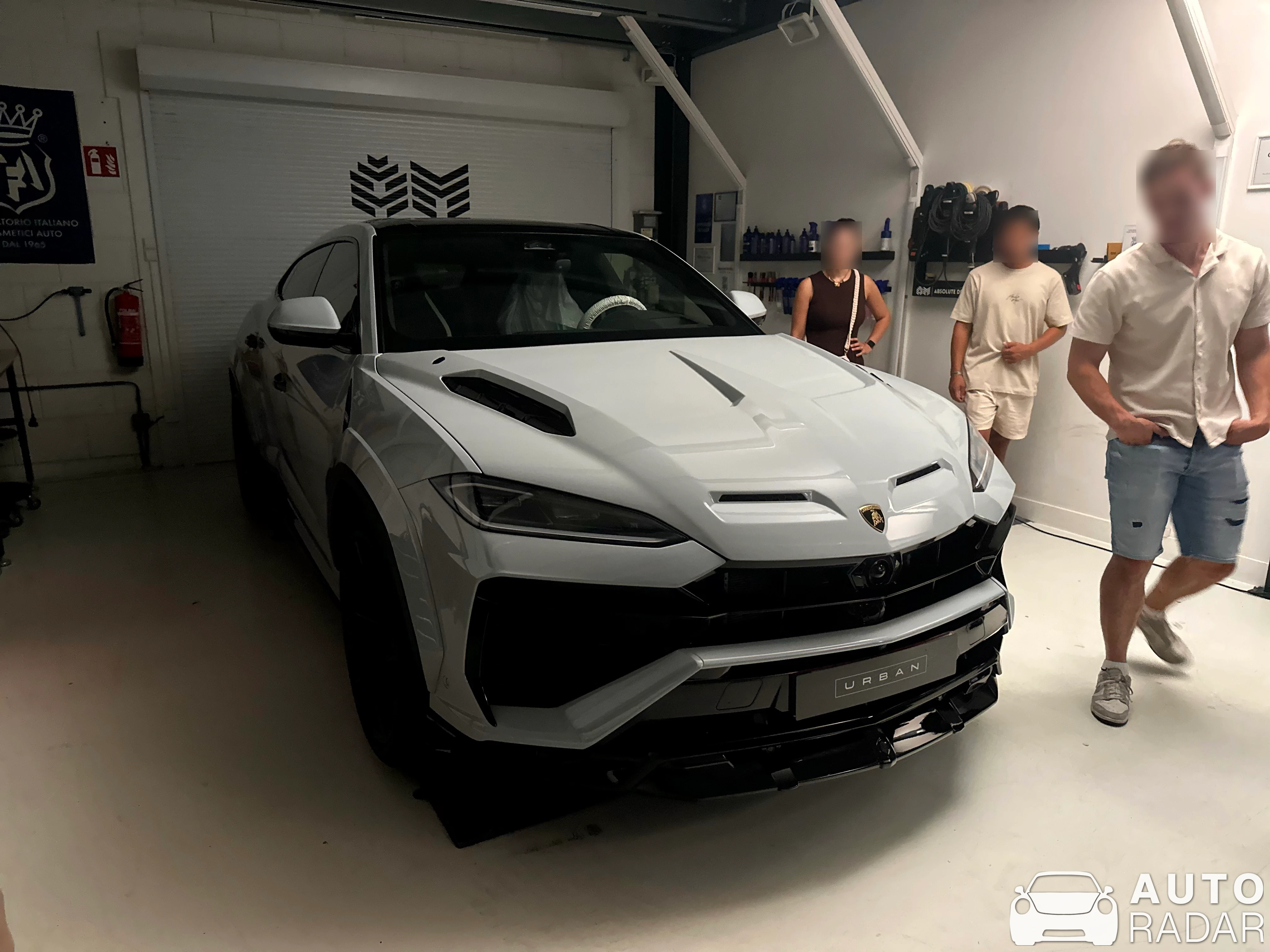 Lamborghini Urus SE Urban spotted in Moerdijk