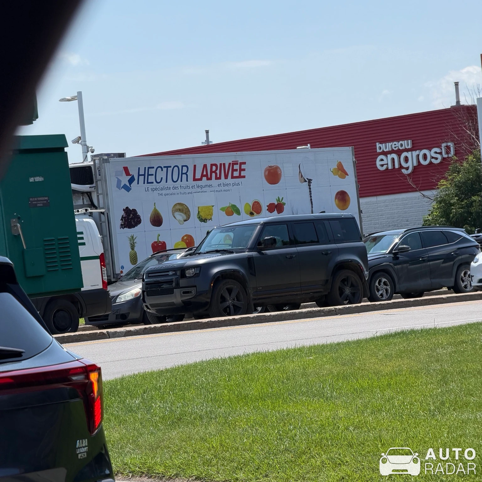 Land Rover Defender 130 spotted in Terrebonne