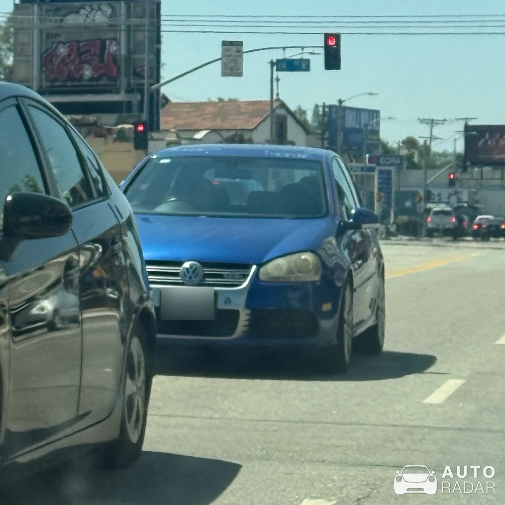 Volkswagen Golf R32 spotted in Los Angeles