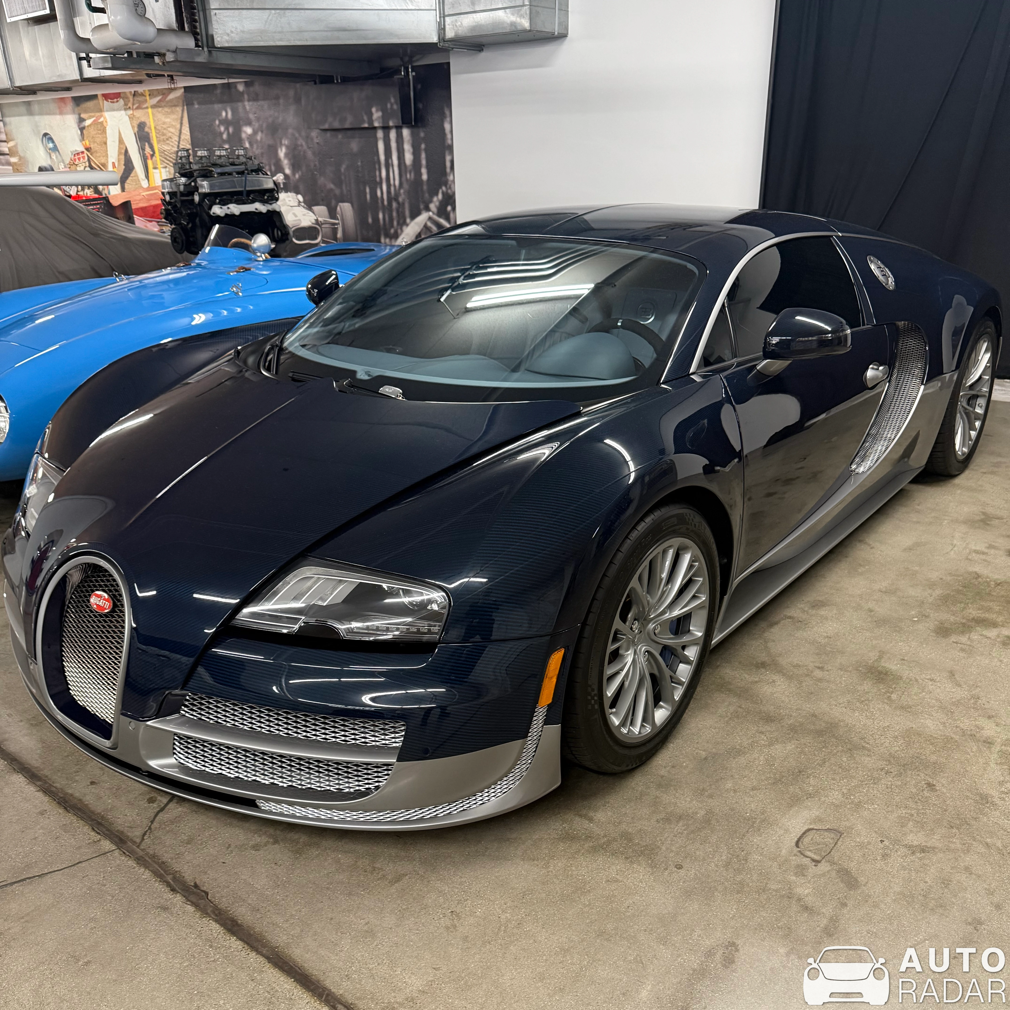 Bugatti Veyron 16.4 Super Sport spotted in Los Angeles