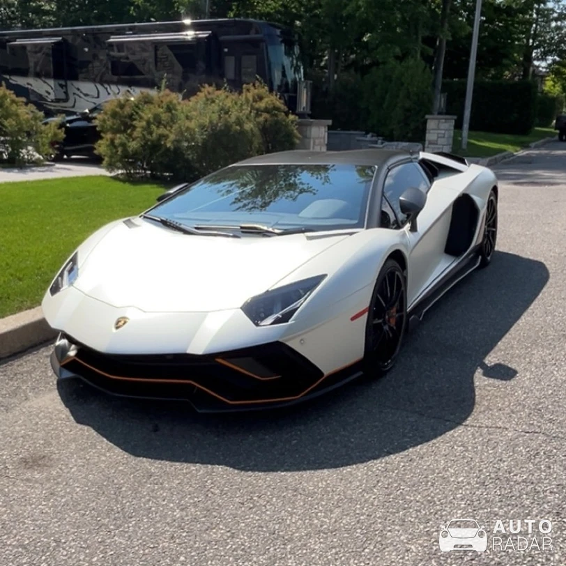 Lamborghini Aventador LP780-4 Ultimae Roadster spotted