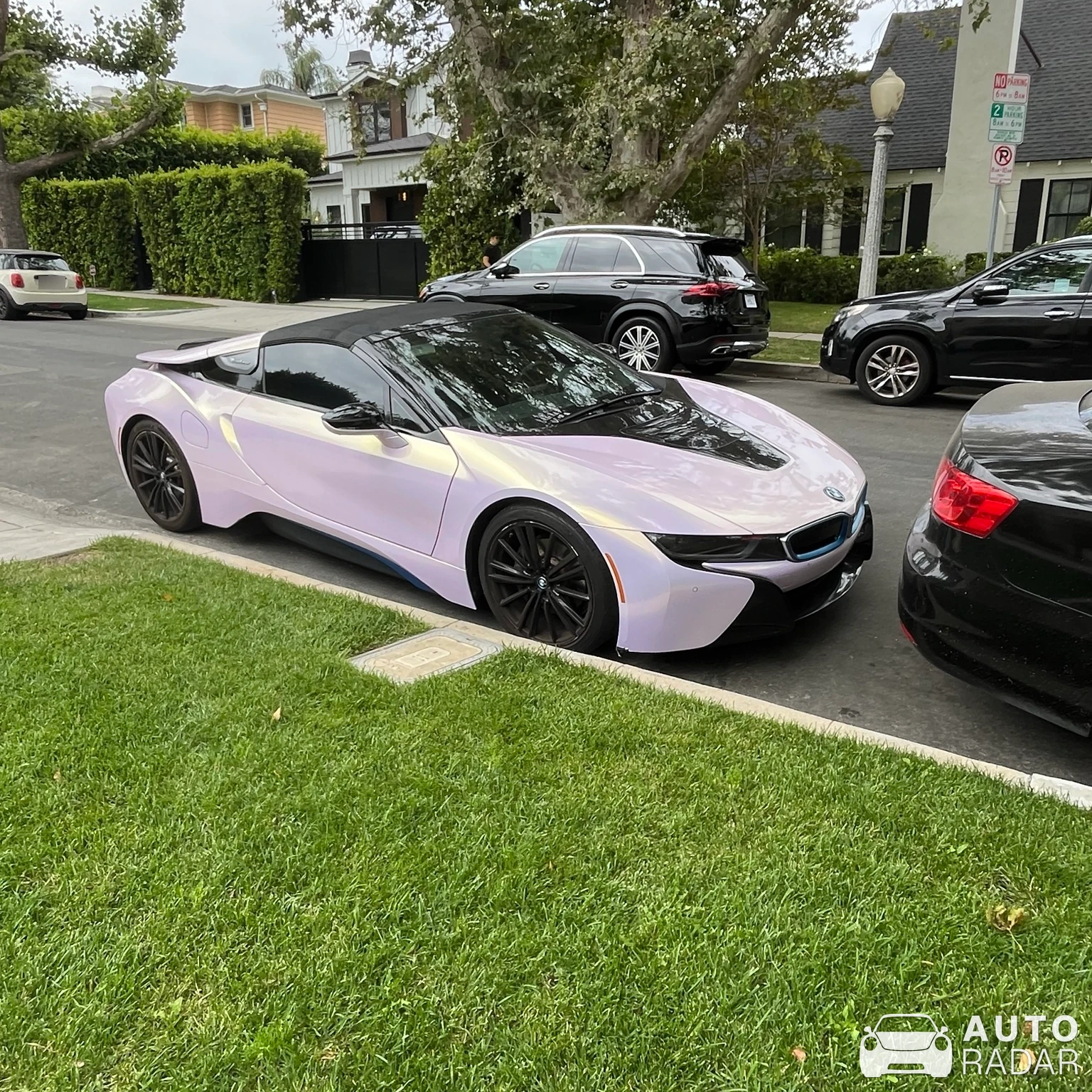 BMW i8 Roadster spotted in Los Angeles