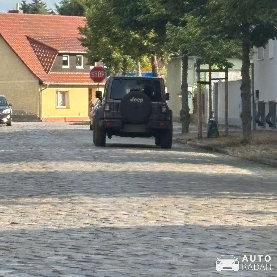 Jeep Wrangler Sahara spotted in Märkisch Buchholz