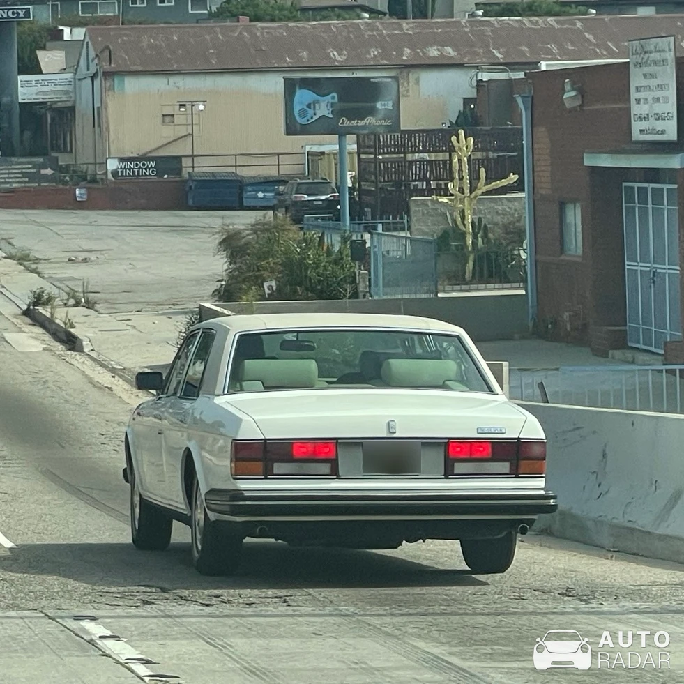 Rolls-Royce Silver Spur spotted in Redondo Beach