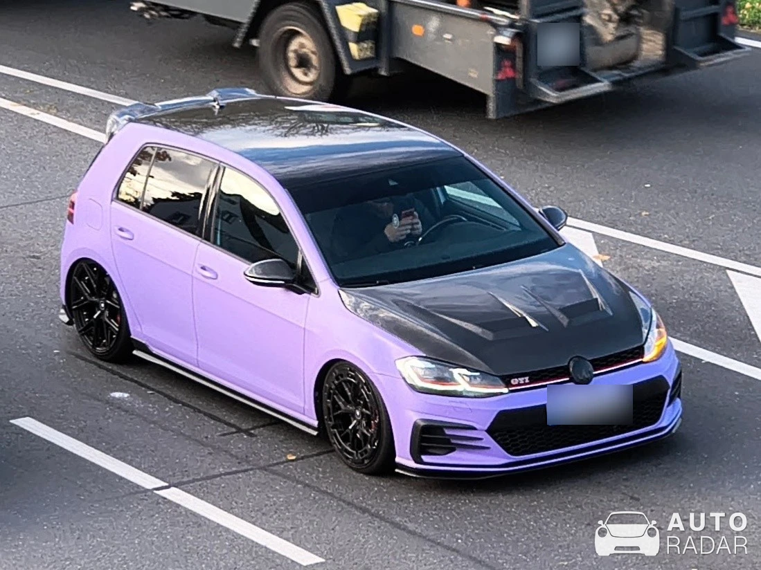 Volkswagen Golf 8.5 GTI spotted in Darmstadt