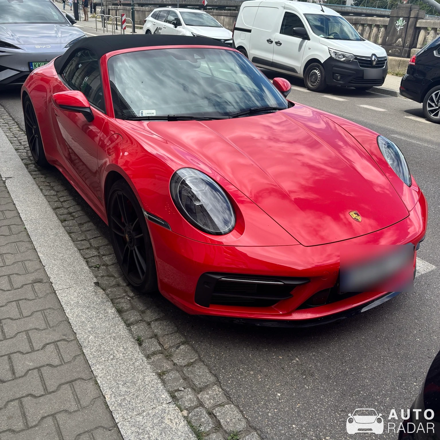 Porsche 992 Carrera GTS Cabriolet MkI spotted in Kraków