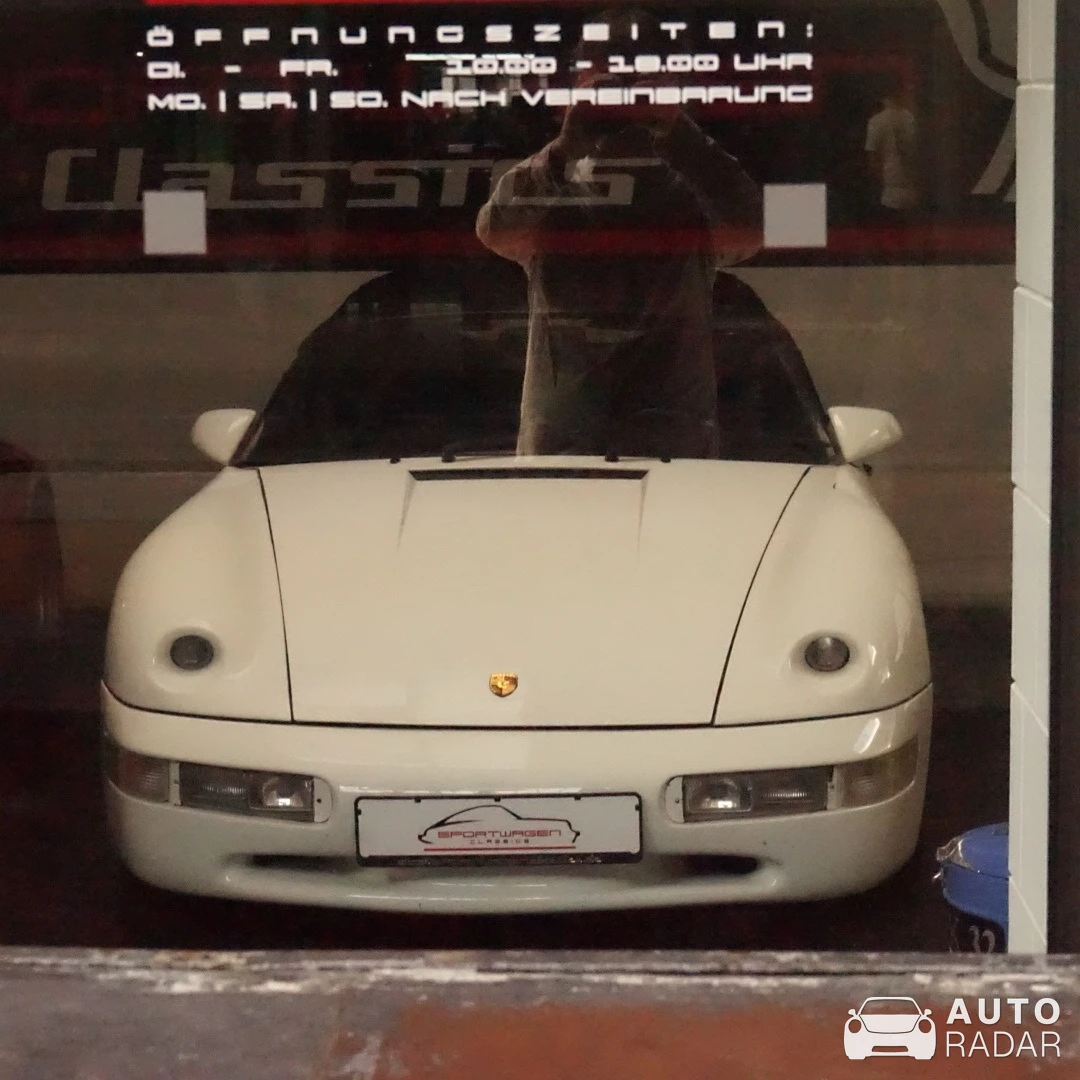Porsche 964 Strosek Mega Speedster spotted in Berliini