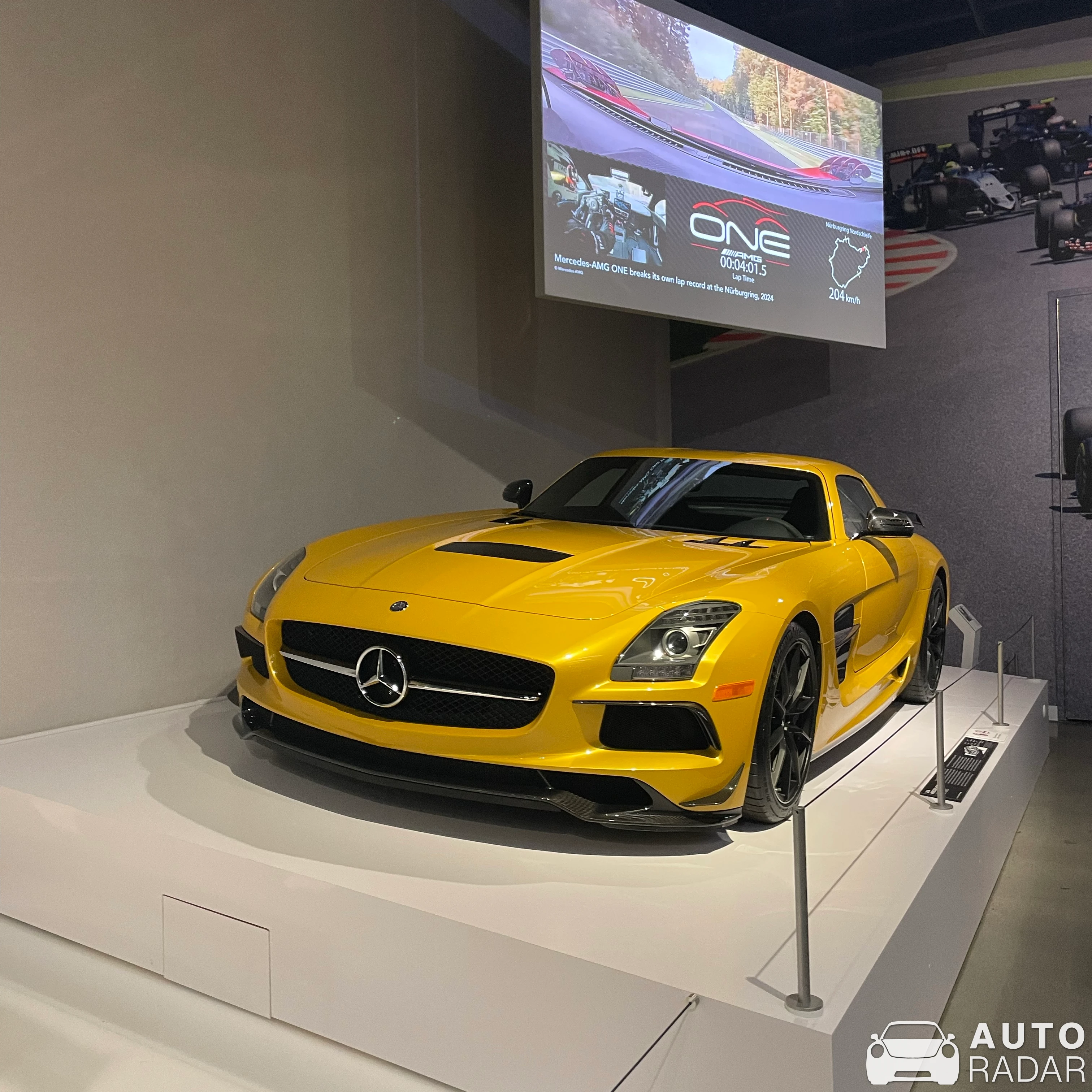 Mercedes-Benz SLS AMG spotted in Los Angeles