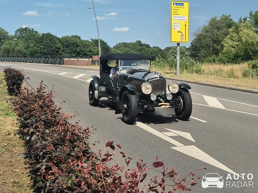 Bentley 4 1/2 Litre spotted in Haselünne