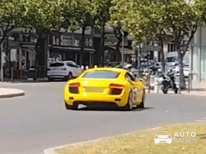 Audi R8 spotted in Angers