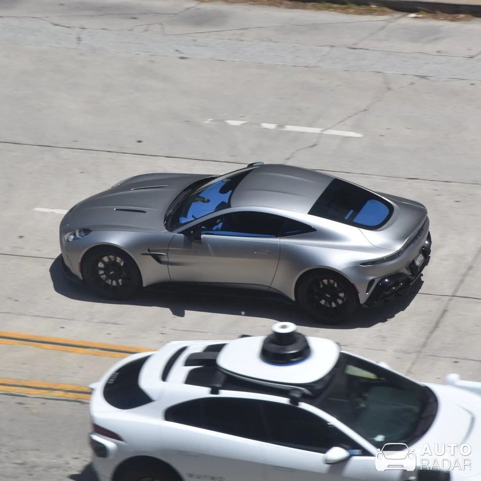 Aston Martin V12 Vantage spotted in Los Angeles