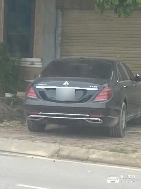 Mercedes-Maybach S 500 spotted in Việt Trì
