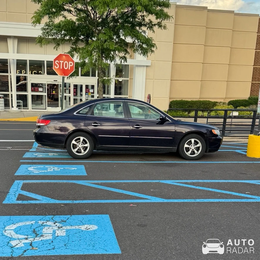 Hyundai Azera spotted in Doylestown