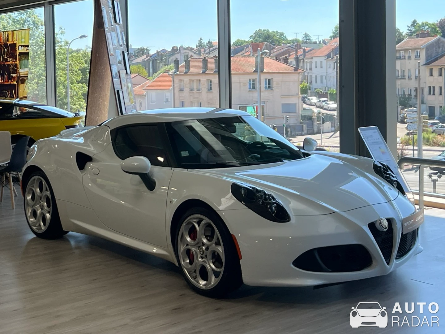 Alfa Romeo 4C Coupé spotted in Laxou, France