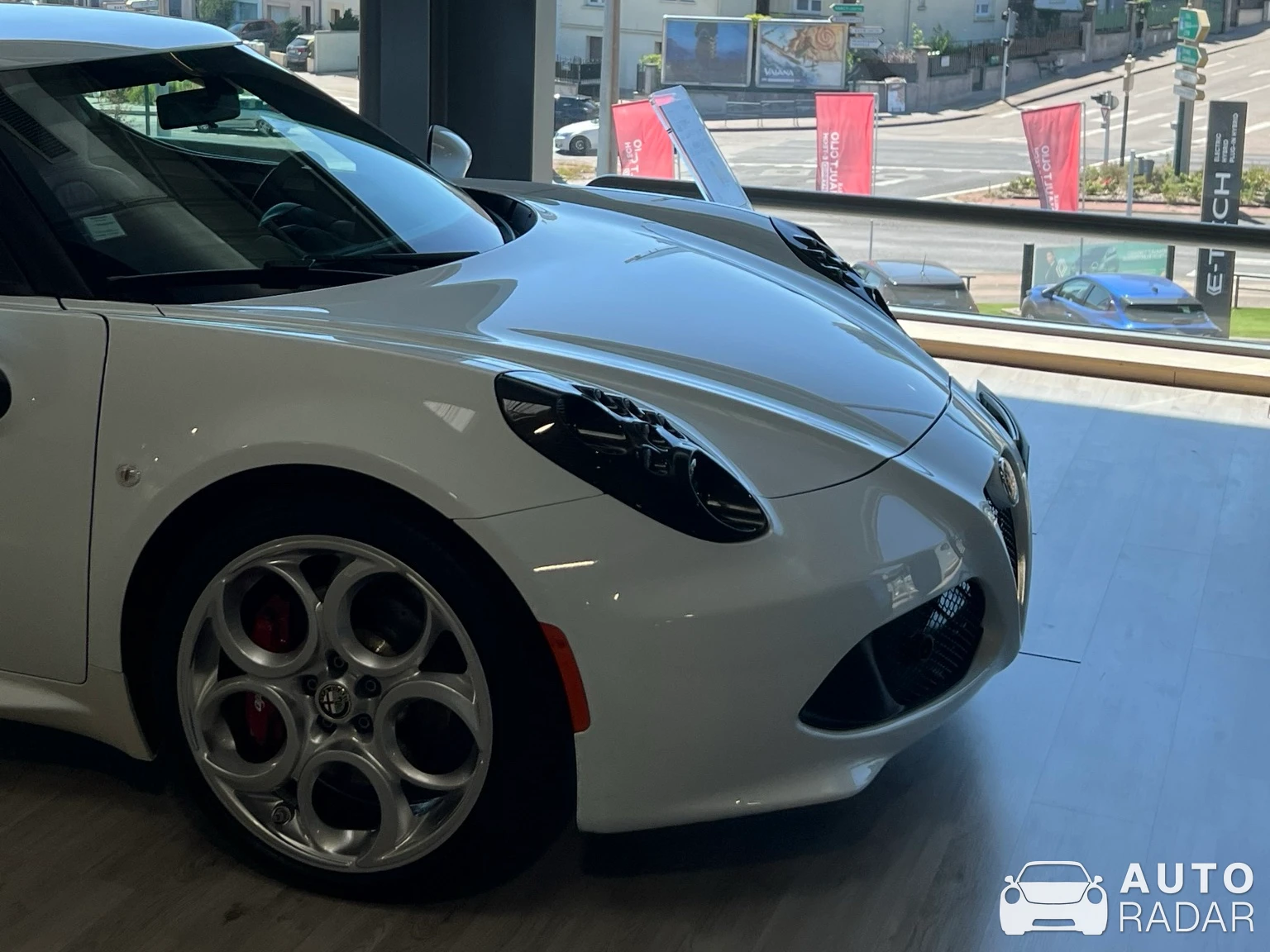 Alfa Romeo 4C Coupé spotted in Laxou