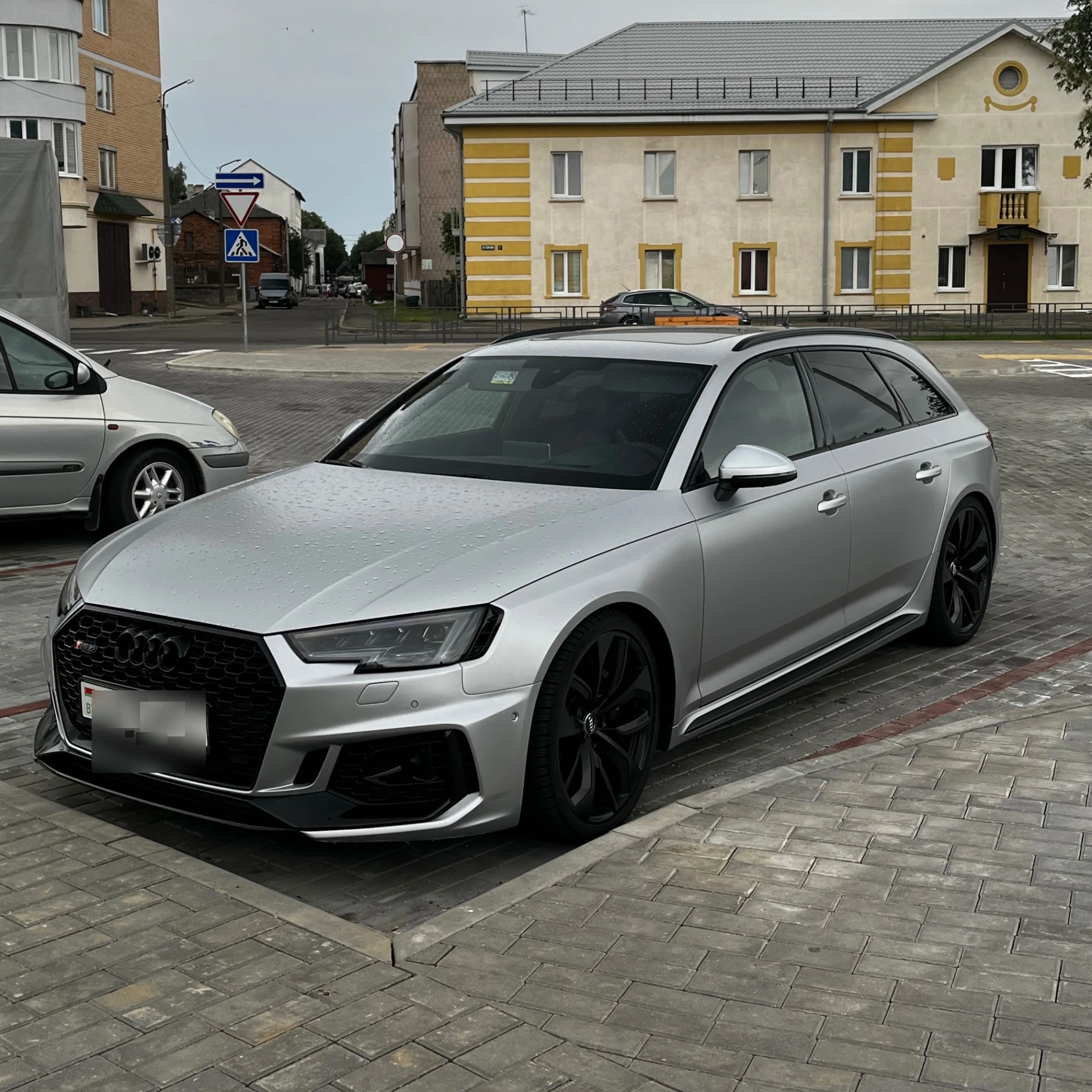 Audi RS4 Sedan spotted in Baranavichy, Belarus