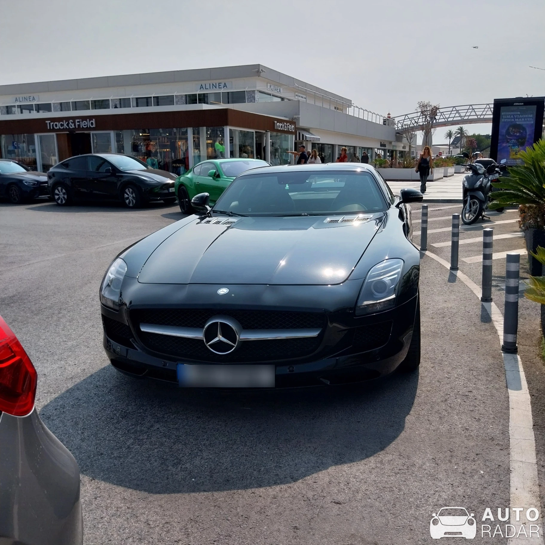 Mercedes-Benz SLS AMG spotted in Cascais, Portugal