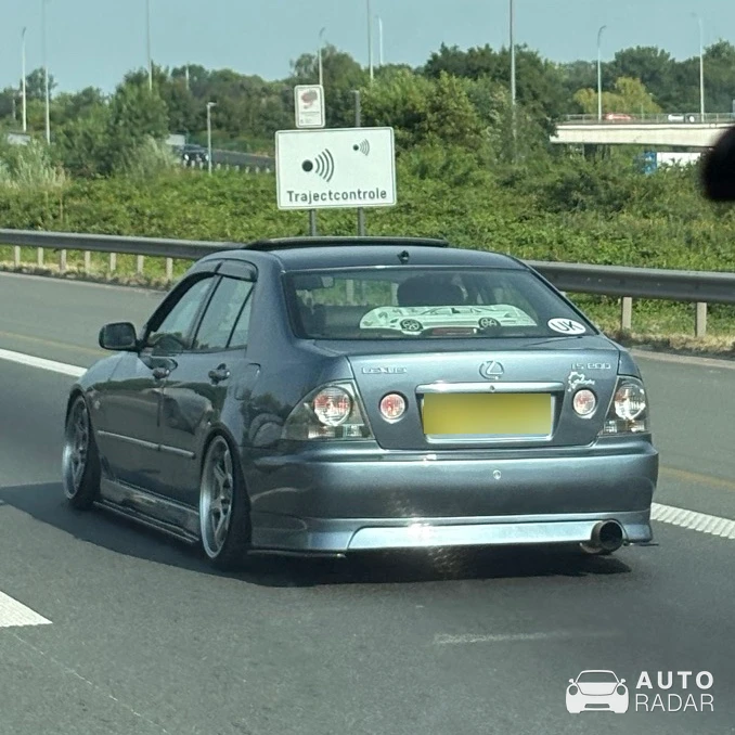 Lexus IS 200 spotted in Gent