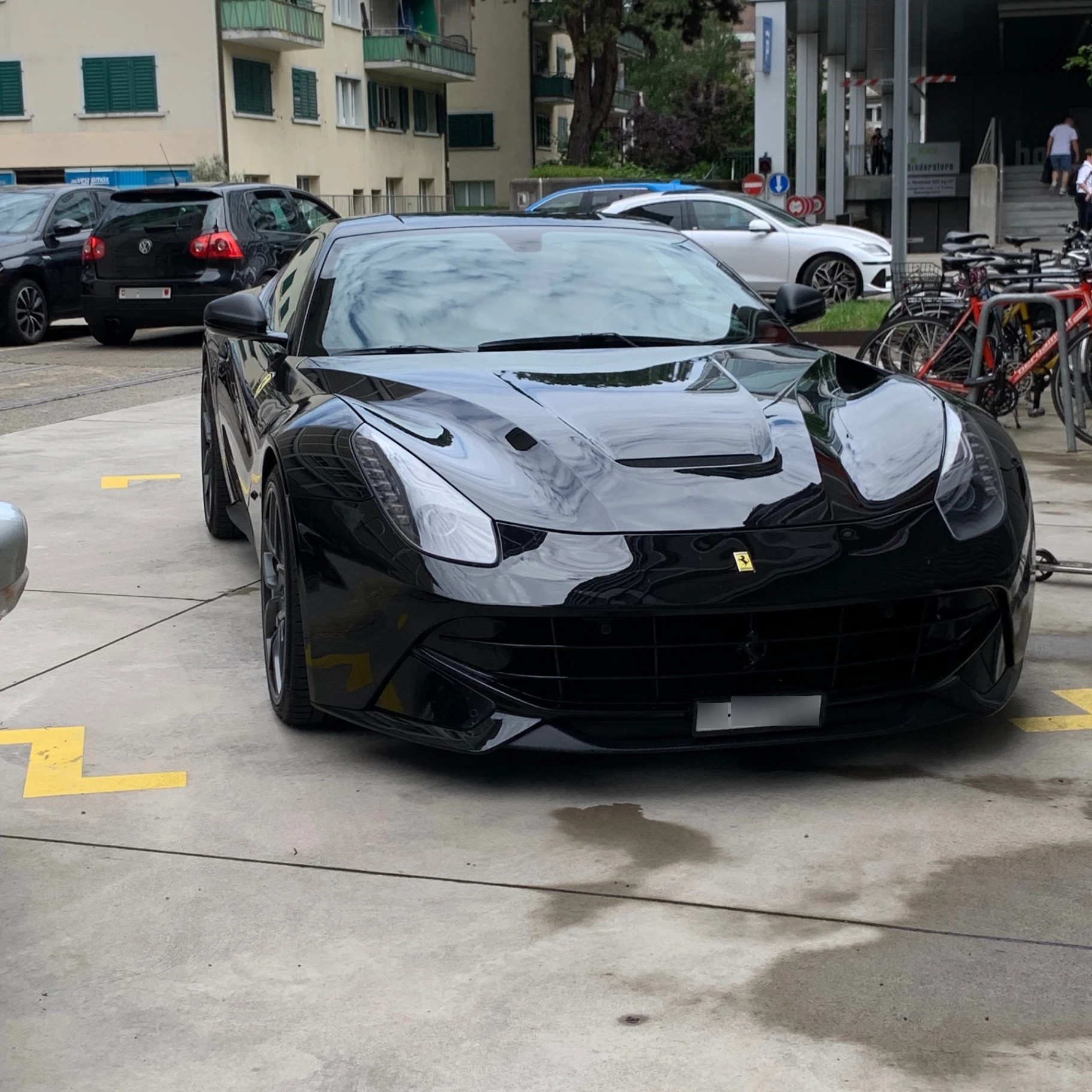 Ferrari F12berlinetta spotted in Zürich, Switzerland
