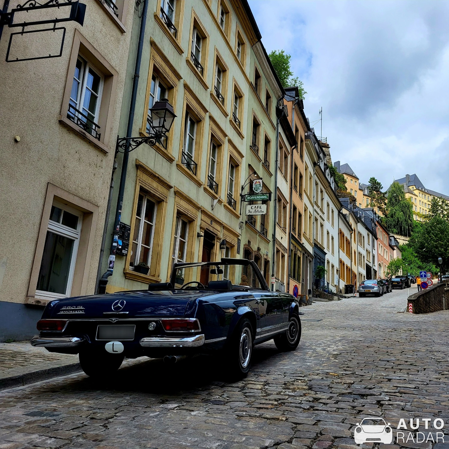 Mercedes-Benz 280 SL spotted in , Luxembourg