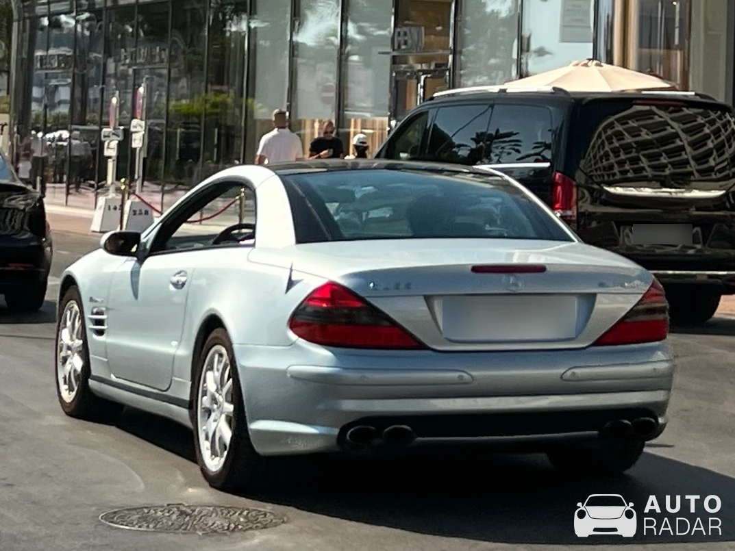 Mercedes-AMG SL 63 R230 spotted in Cannes