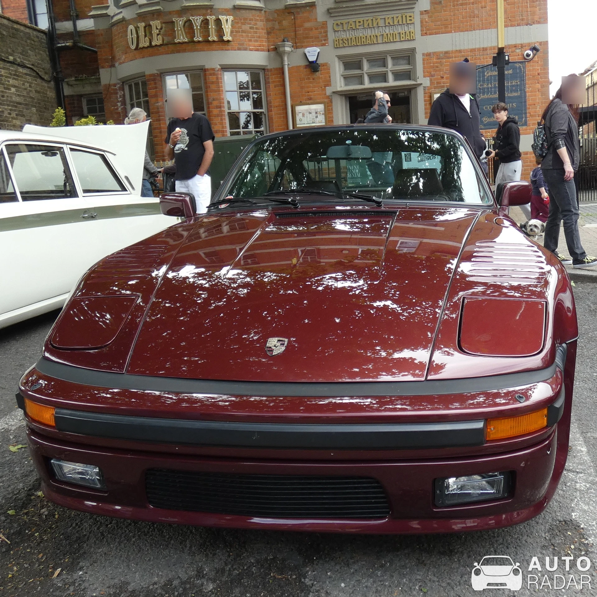 Porsche 930 Turbo Flachbau spotted in Chislehurst