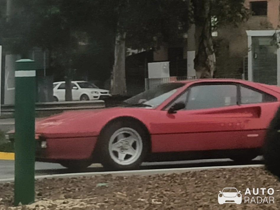 Ferrari 328 GTB spotted in Croydon