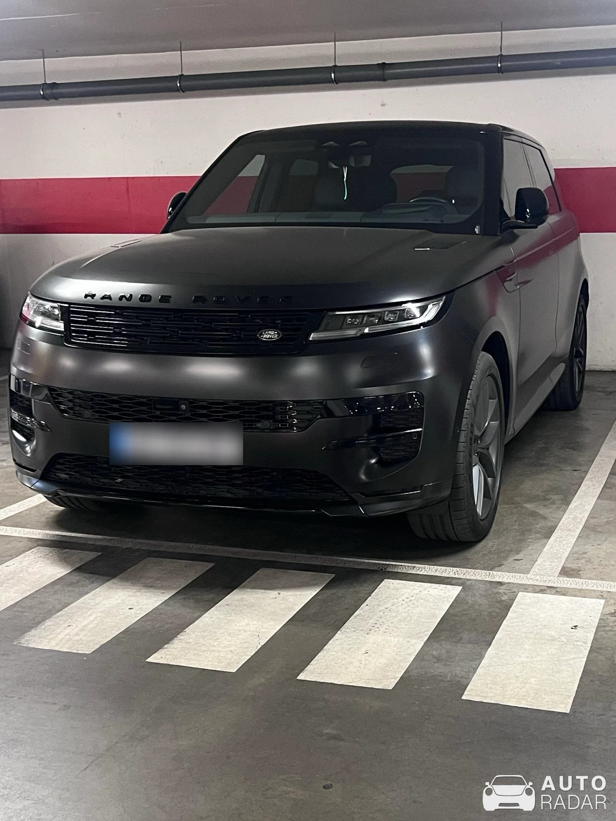 Land Rover Range Rover Sport spotted in Lisboa