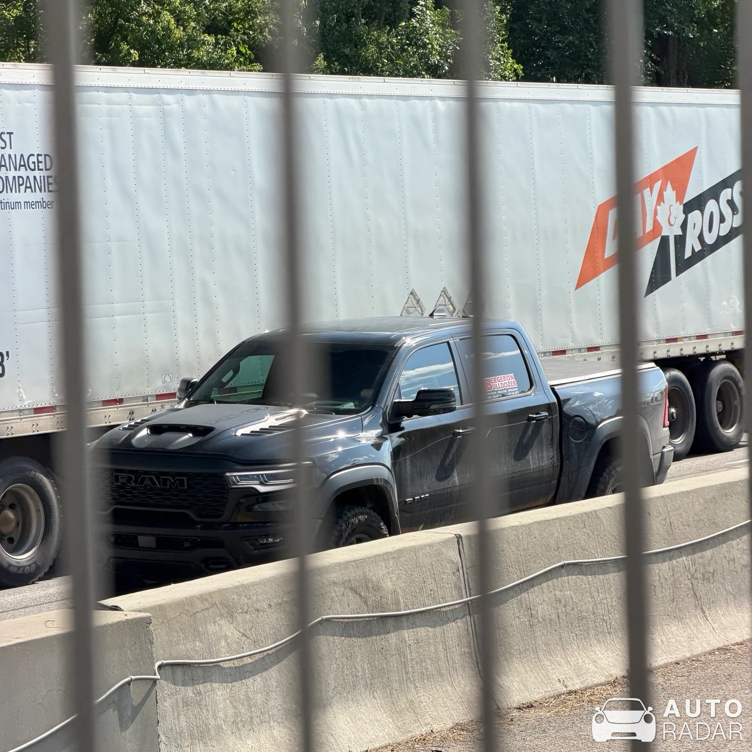 Dodge RAM spotted in Terrebonne