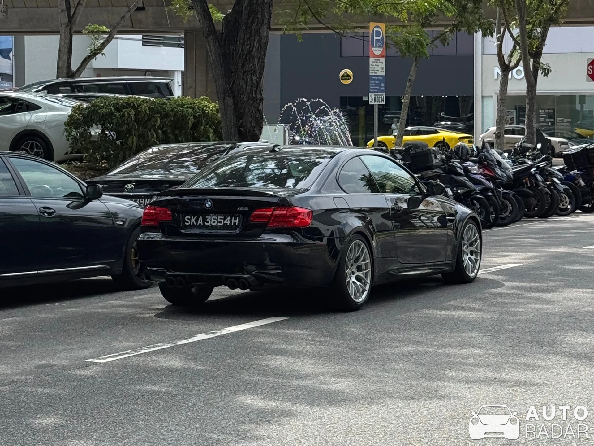 BMW M3 E92 Coupé spotted in Singapore