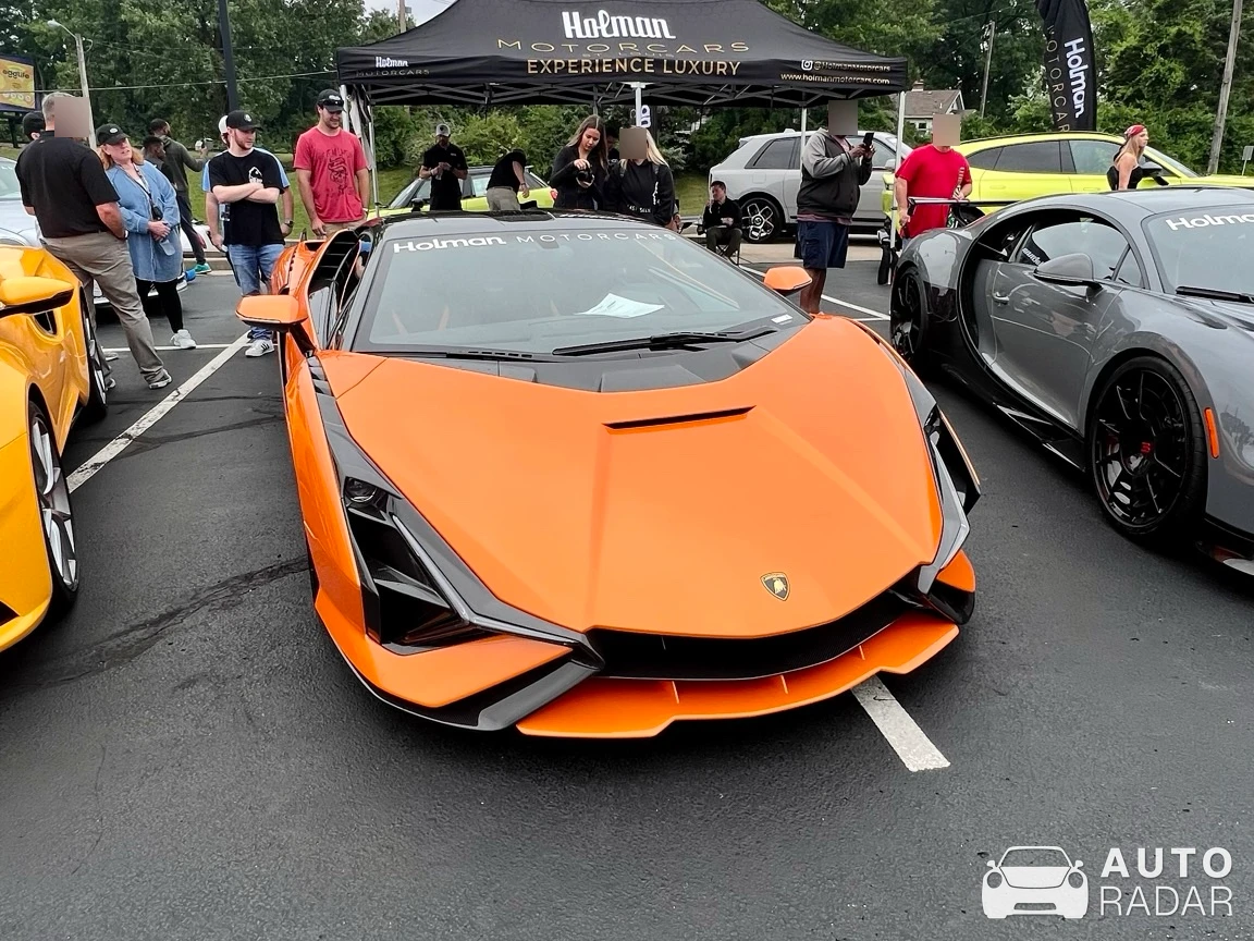 Lamborghini Sián FKP 37 spotted in Maplewood