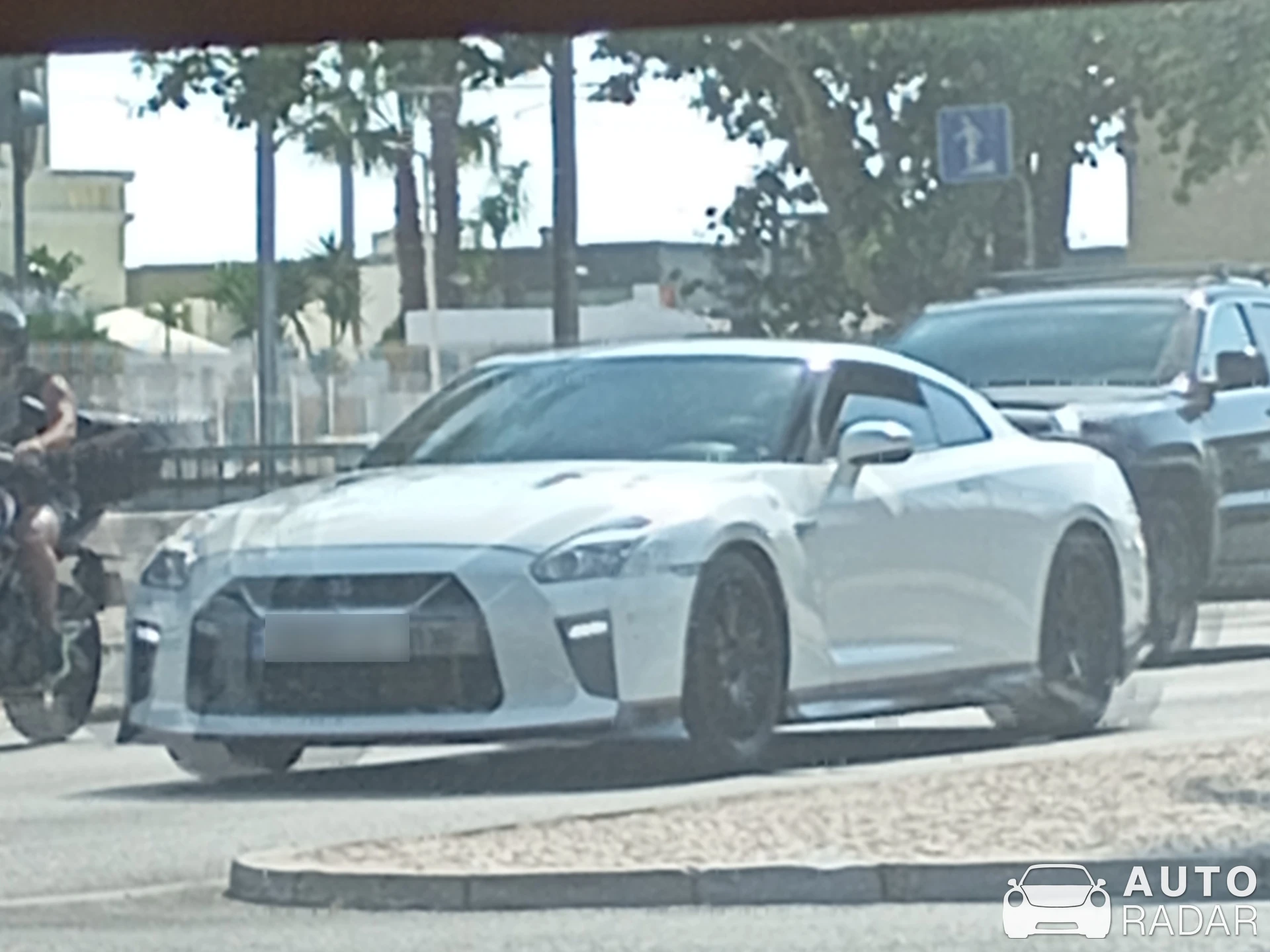 Nissan GT-R R35 spotted in Amadora
