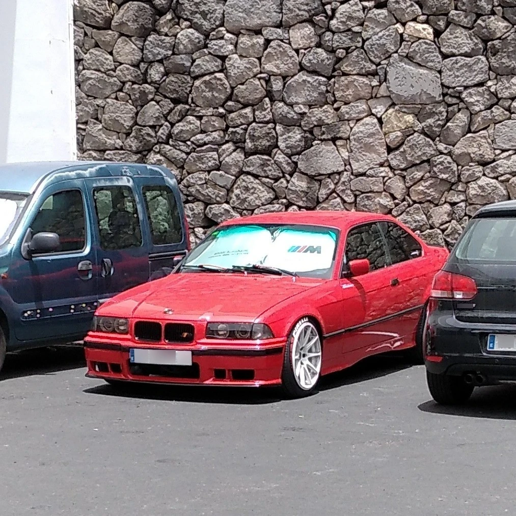 BMW 3 Series E36 spotted in Teror, España