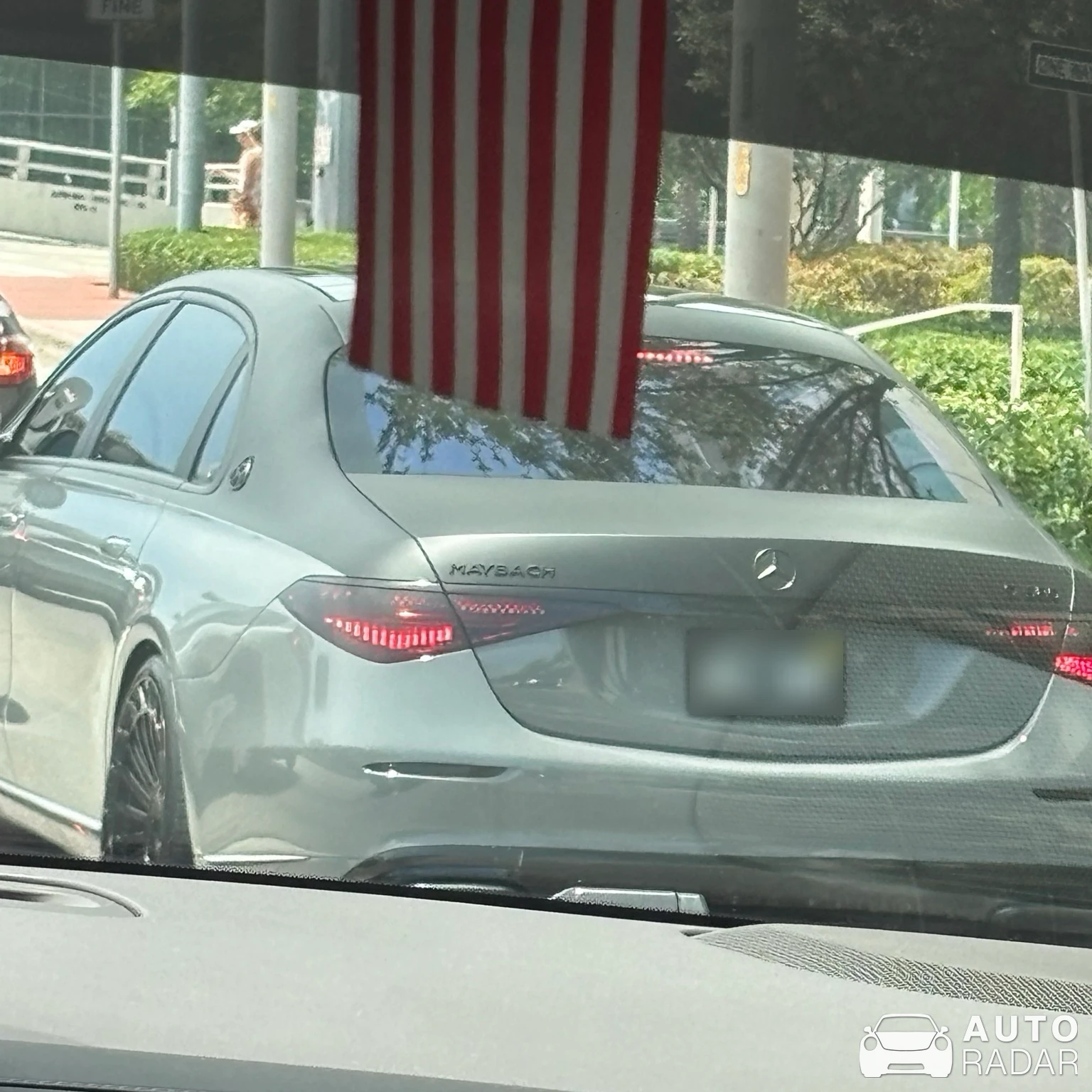 Mercedes-Benz V-Klasse Maybach Kit spotted in Miami Beach