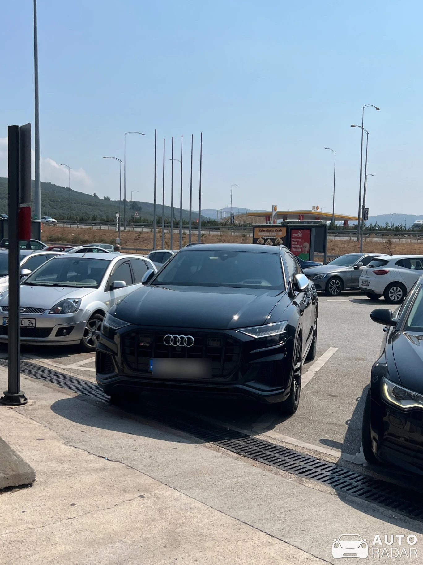 Audi RS Q8 spotted in Gemli̇k, Turkije