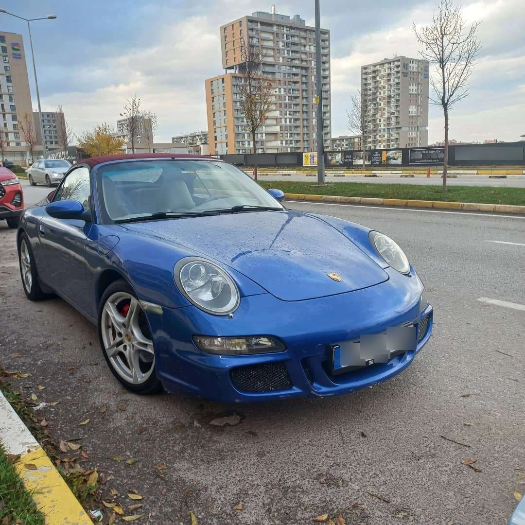 Porsche 911 (991) Carrera 4S spotted in Merkezefendi, Türkiye