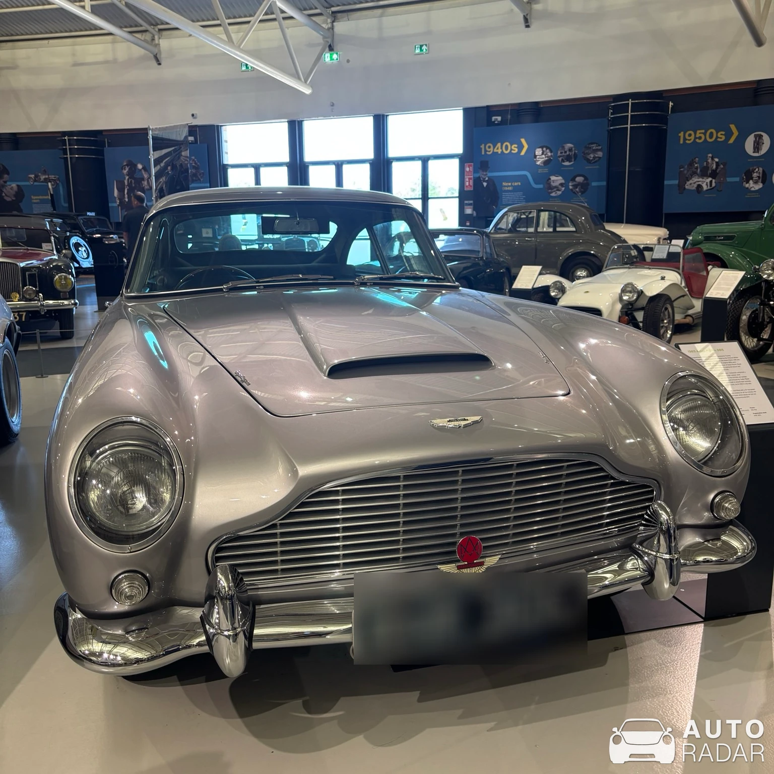 Aston Martin DB5 spotted in Warwick