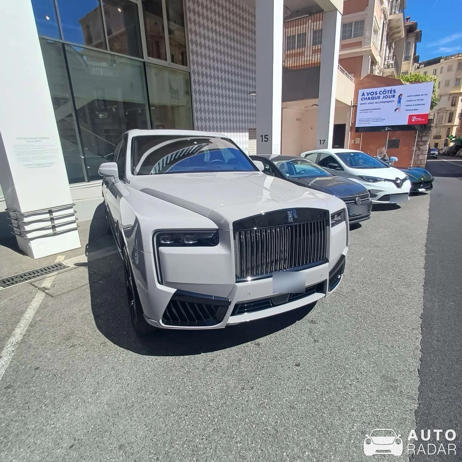 Rolls-Royce Cullinan Series II Black Badge spotted in Ponte San Nicolò