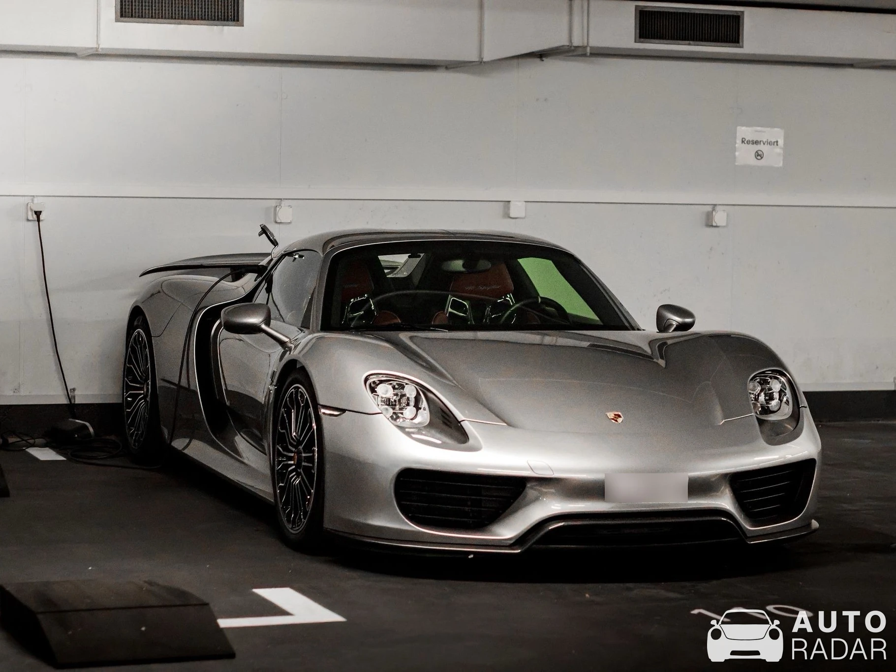 Porsche 918 Spyder spotted in Eschenbach LU